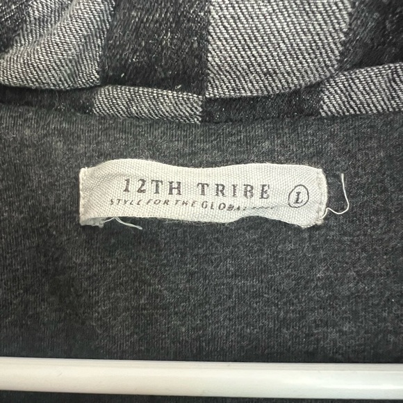 12th tribe Checkered Jacket - Black and Gray - Picture 4 of 5
